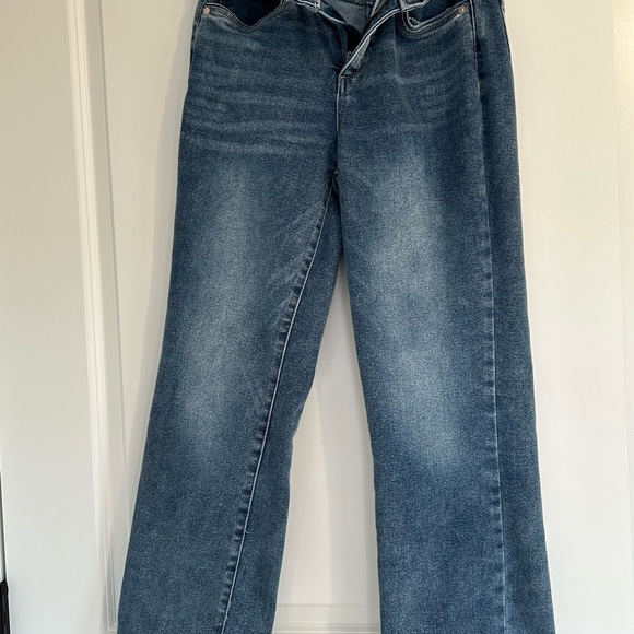 Women’s Wit & Wisdom medium wash Jeans high rise Sz 6 See measurements photos. - Picture 2 of 9